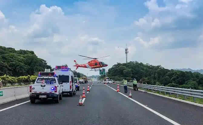 紫阳高速公路汽车救援案例